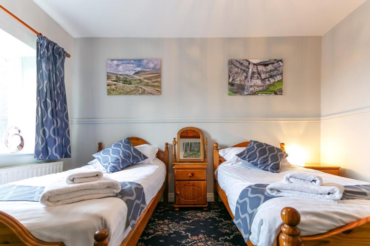 The Marton Arms Hotel Ingleton  Ngoại thất bức ảnh