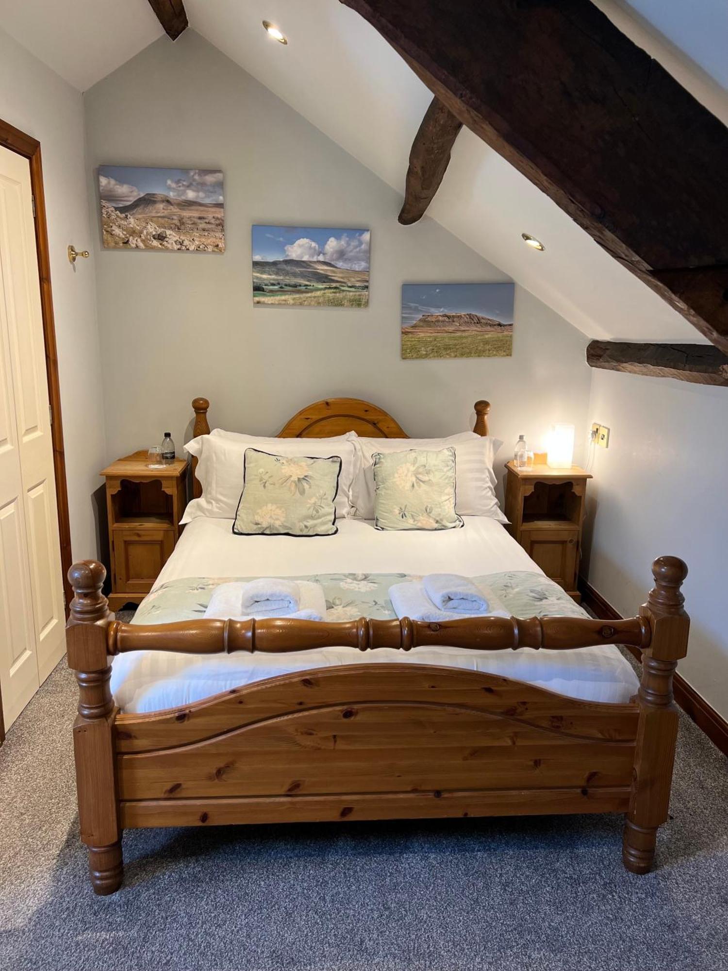 The Marton Arms Hotel Ingleton  Ngoại thất bức ảnh
