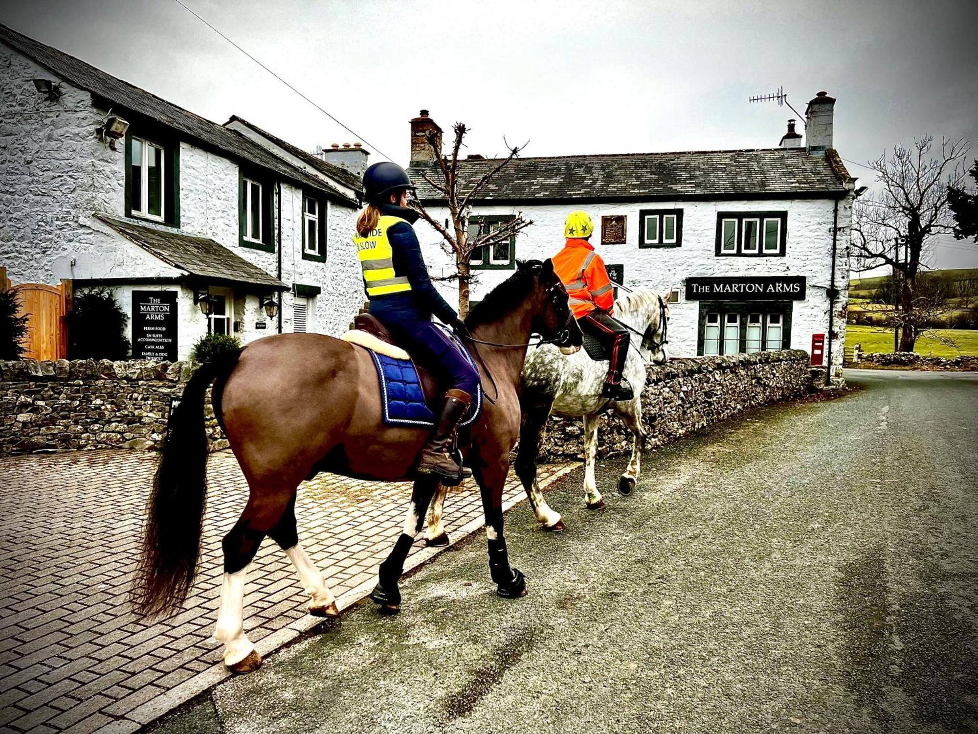 The Marton Arms Hotel Ingleton  Ngoại thất bức ảnh